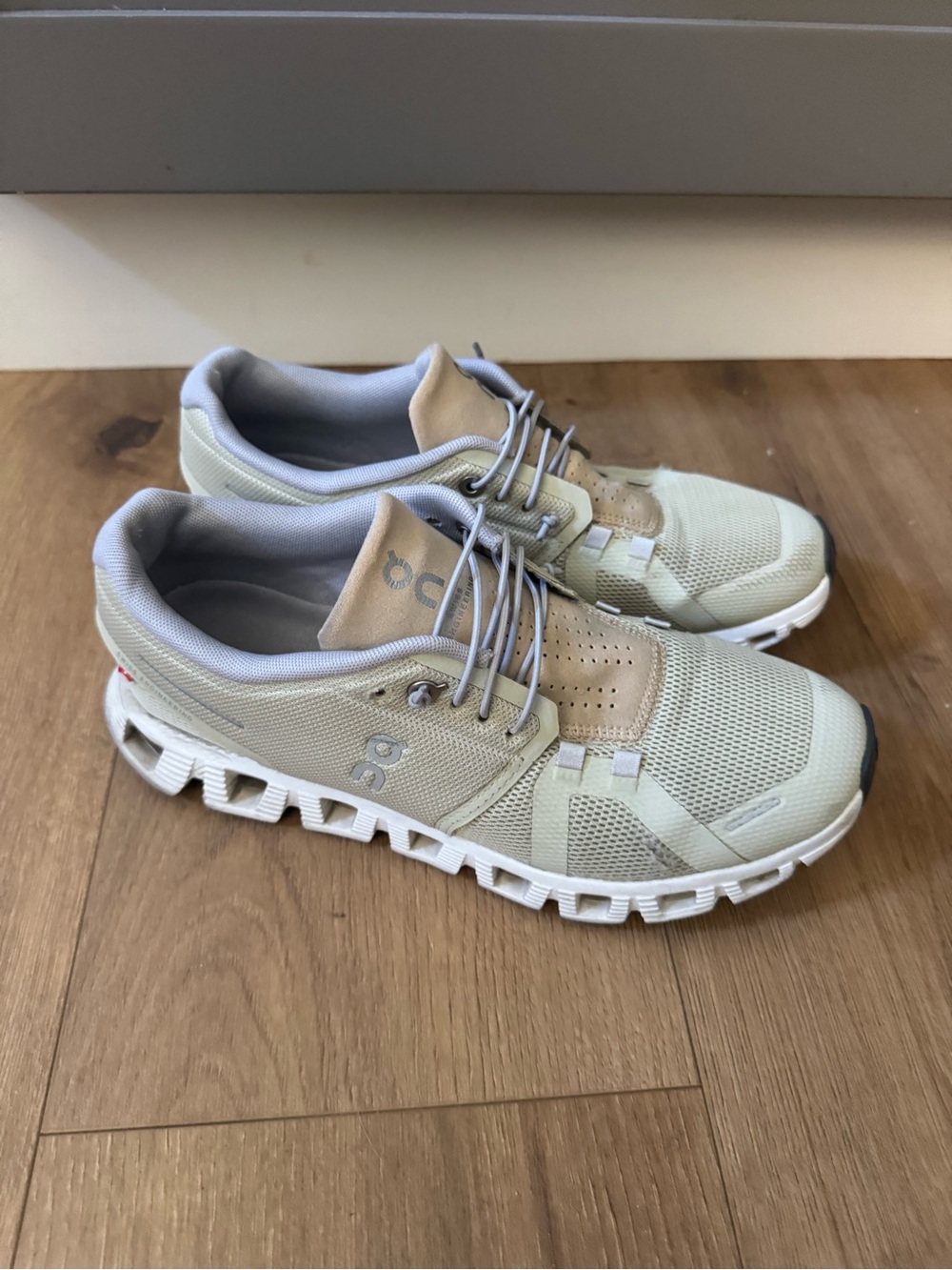 On Running Men’s Cloud Lightweight Running Shoes - Beige/Gray
